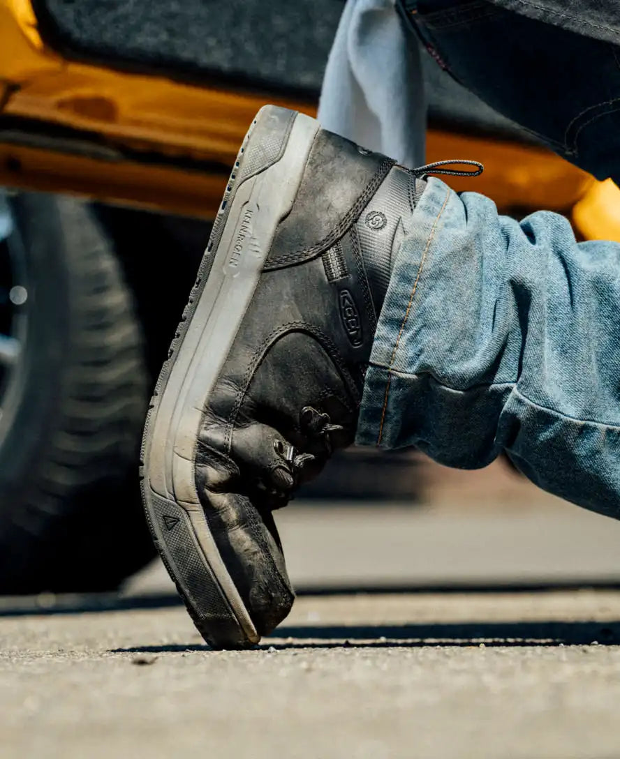 Men's Gibson Hiker Work Boot (Carbon Toe)