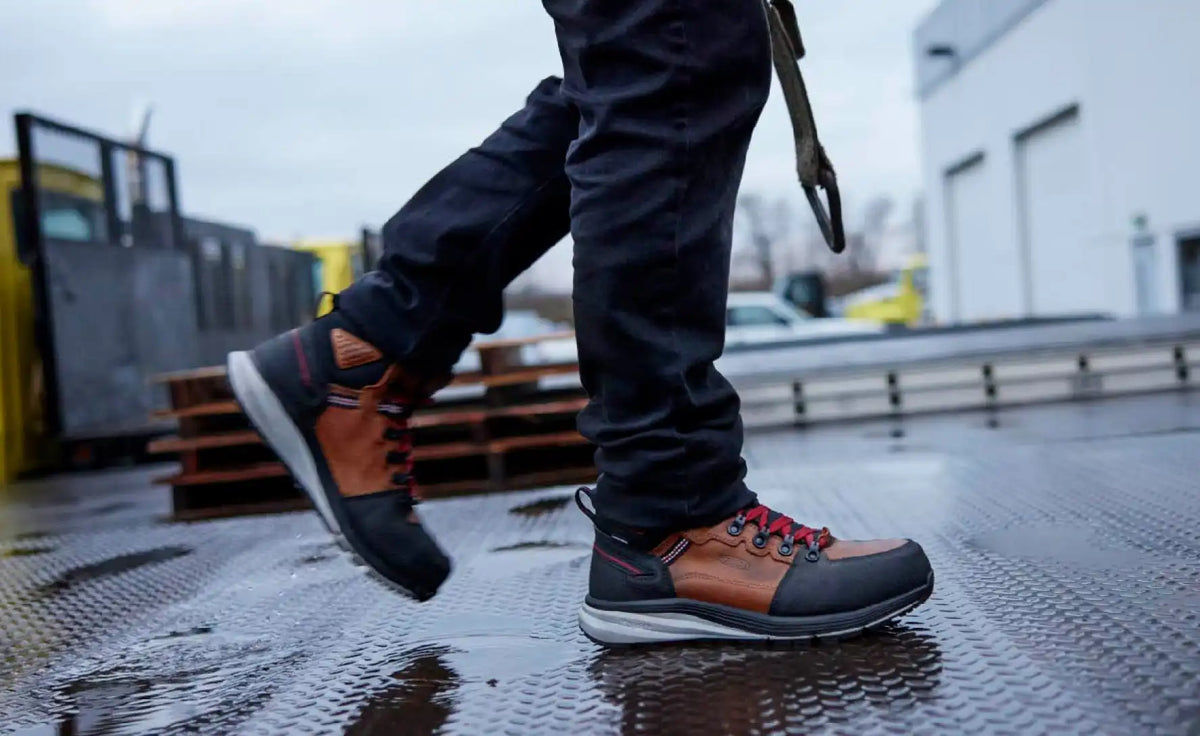 Men's Red Hook Waterproof Boot (Carbon Toe)