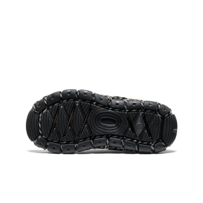 Women's UNEEK 360 Sneaker
